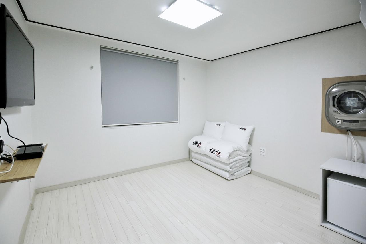Stayan Guesthouse And Bnb Pusan Zewnętrze zdjęcie