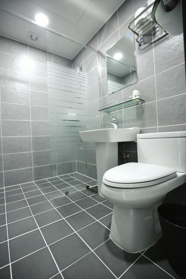 Stayan Guesthouse And Bnb Pusan Zewnętrze zdjęcie